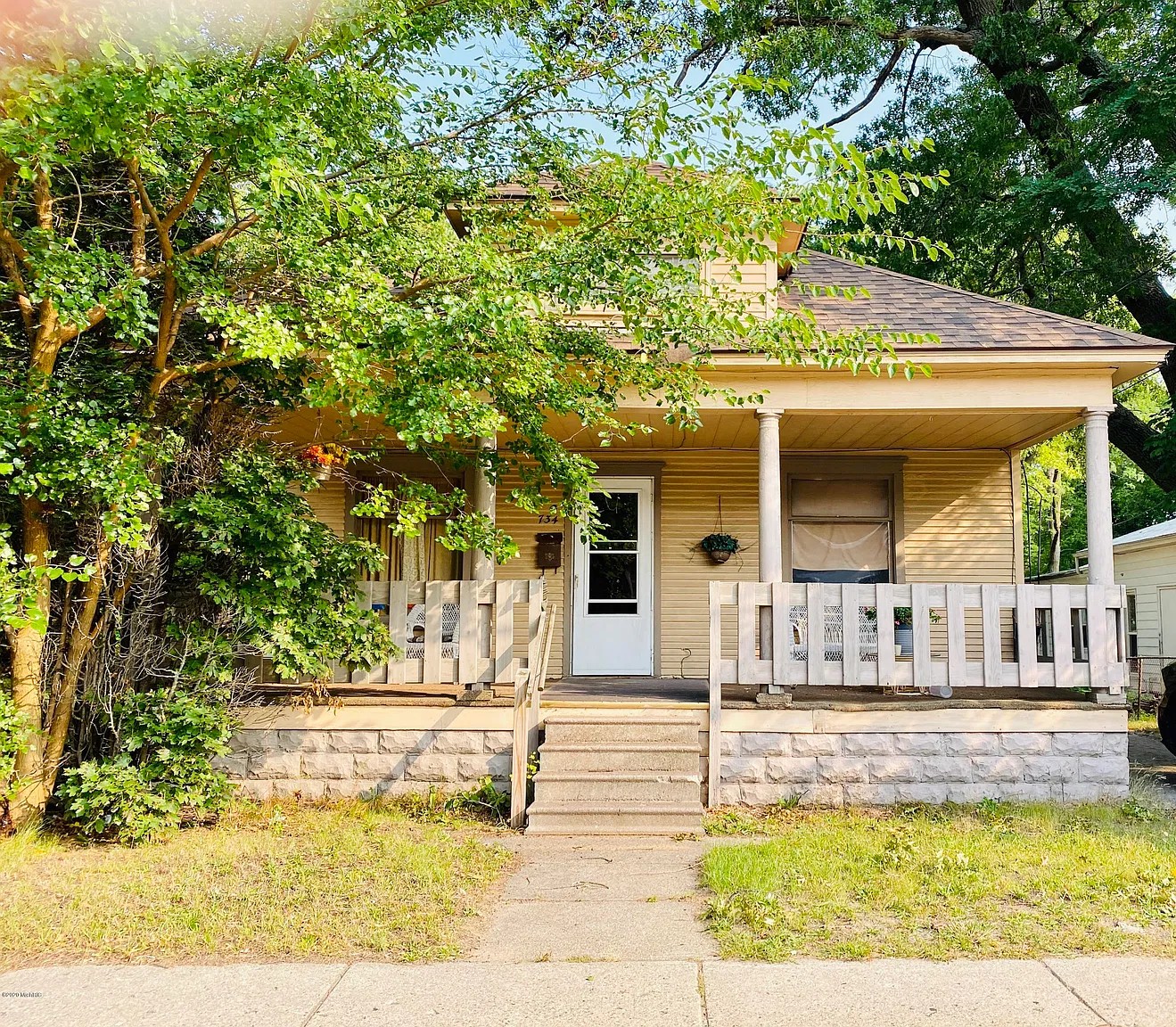 Property main image