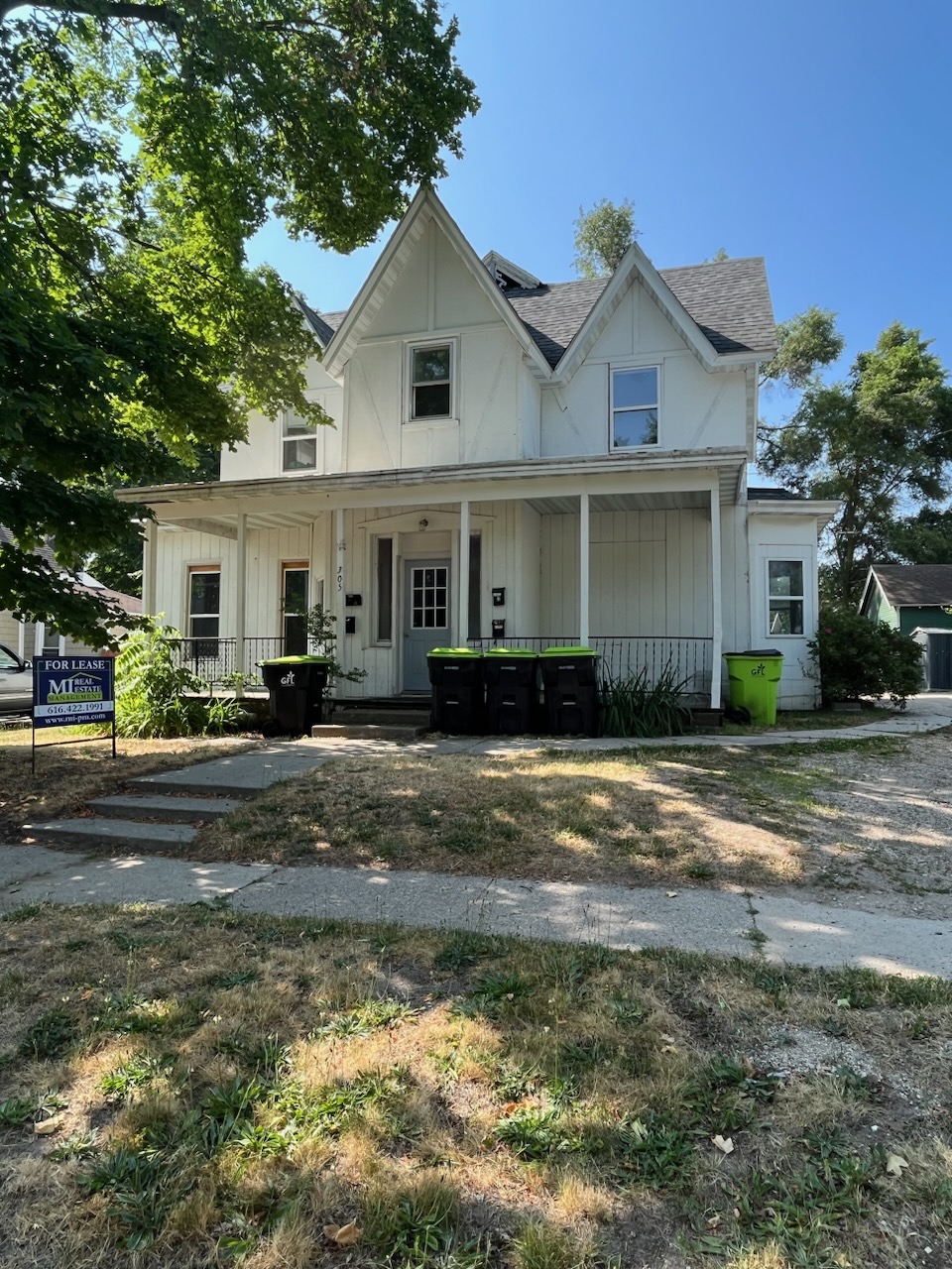 305 East Grove Street - 3