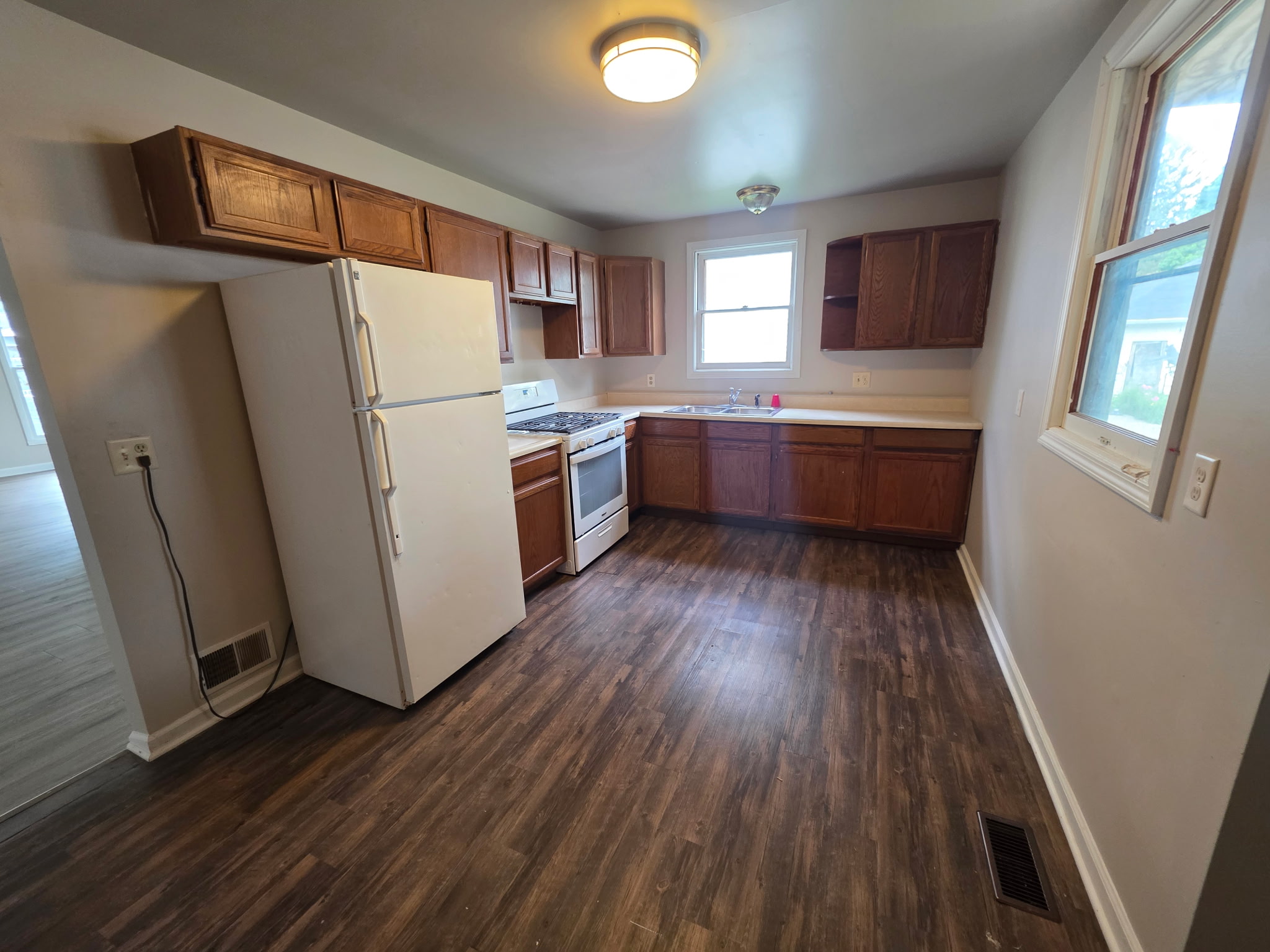 270 East Washington Street #1